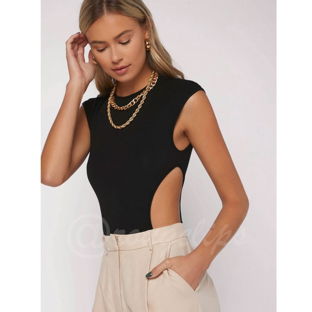 Black Cut Out Slim Fit Bodysuit - Picture 6 of 8